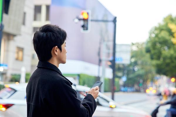 《街头恶搞家庭暴力大作战》 图1