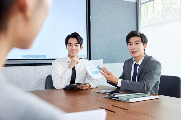 锡林浩特市涉外婚姻登记工作顺利进行图1