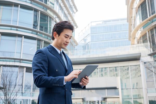 锡林浩特市涉外婚姻登记工作顺利进行 图2