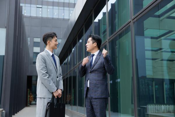 《面试银行经理：家庭关系在职业生涯中的影响与展示》 图2