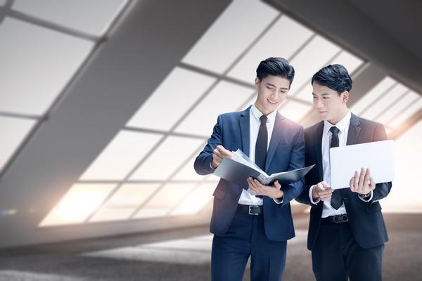金钱与感情破裂：解析“为了钱分居”的法律争议 图1