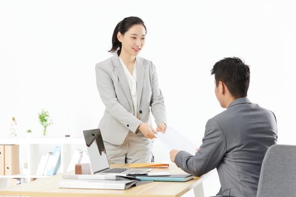 《家庭关系家教揭秘：如何撰写一份让人印象深刻的简历》图1