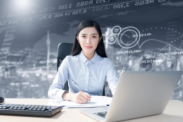 《离婚领导追你怎么办：教你应对职场情场的困境》 图2
