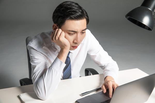 过度赡养老人可能导致家庭矛盾,如何平衡亲情与生活压力? 图2