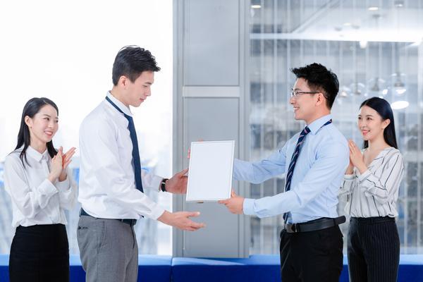 湛江离婚案件律师推荐：如何选择专业可靠的婚姻家庭律师？ 图2