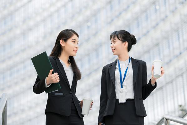 《建立健康家庭关系的女孩指南》图1