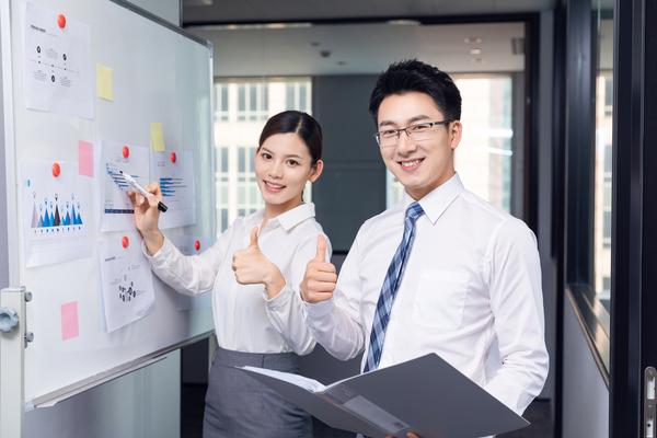 离婚找律师怎么选？如何选择合适的离婚律师维护权益 图1