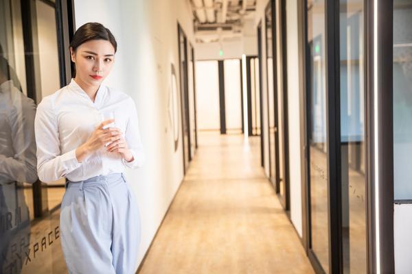 《冷静面对涉外婚姻离婚：女孩头像揭示的故事》图1