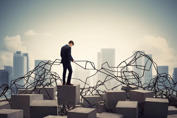 老人去世房产继承问题：如何依法分配遗产？图1