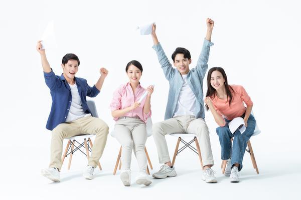庆祝结婚9周年：浪漫时刻的珍贵瞬间图1