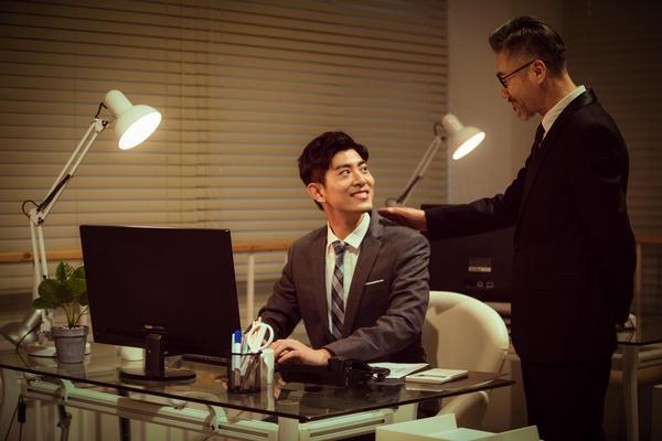 两地分居生活：老婆频繁加班让我倍感压力 图2