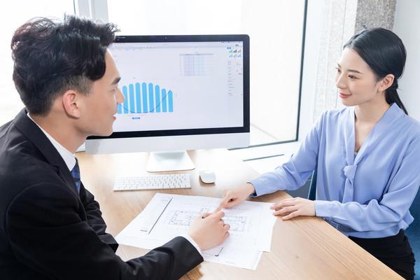 “离婚律师S”的标题可以参考下述示例: 图2