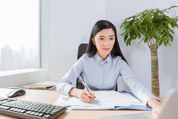 涉外婚姻婚后购房：中国女性在国际家庭中的权益保障图1