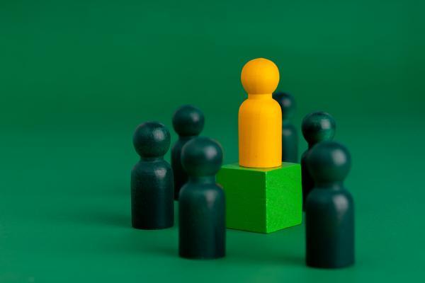 《农村青年履行赡养义务：温暖老人的晚年生活》 图2