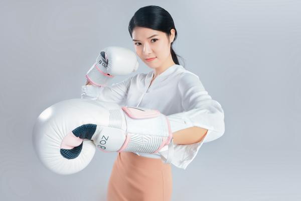 《她将成为亿万富翁：继承巨额财产的年轻女性》 图1
