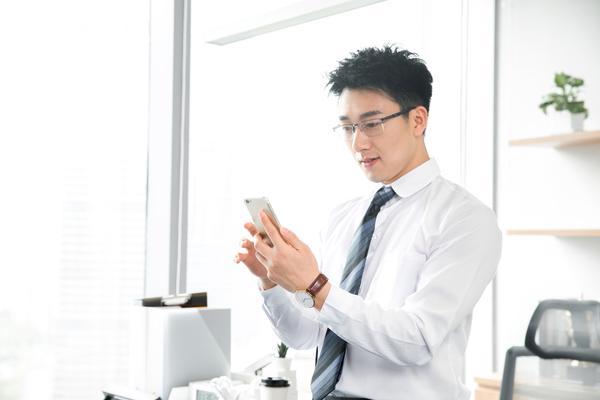 家庭关系不和睦导致工作受影响:如何应对?图1