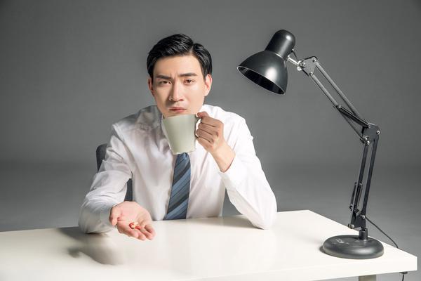 《婚前协议办公室：妻子监控后续引发家庭纷争》 图2