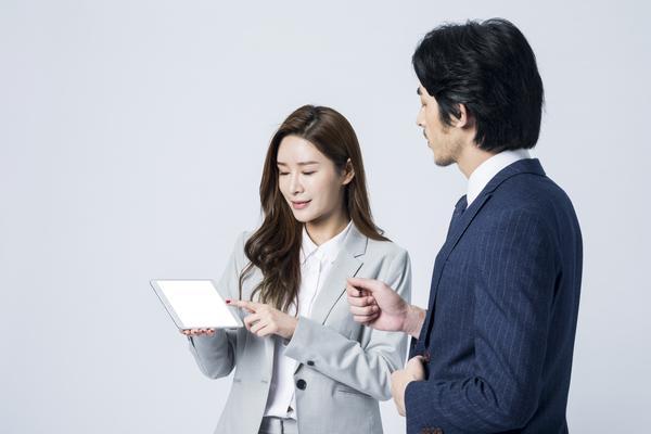 《日本特别养子收养法：为生活困境中的孩子提供温暖》 图1