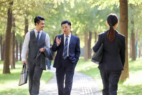 结婚司仪工作内容与日常上班区别探讨 图2