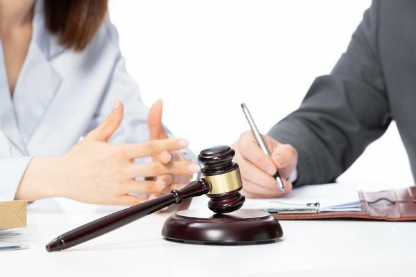 起诉离婚:找到合适的律师并准备相关证据图1
