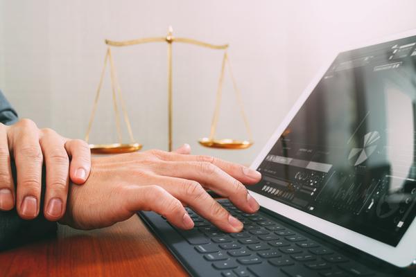 中国家庭暴力案件处理法律实务与司法应对策