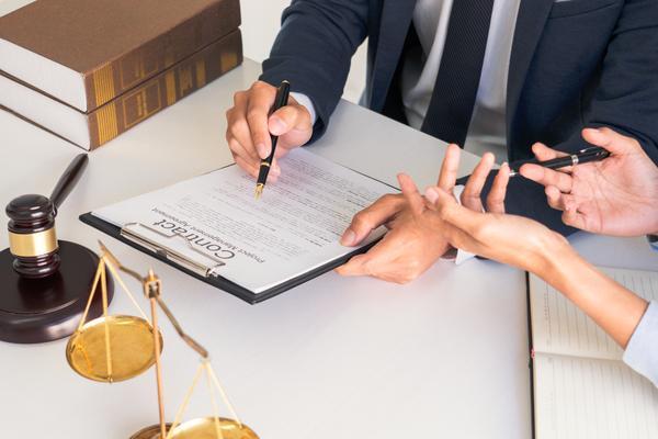 离婚财产分割与司法解释：新婚姻法下的法律实务解析 图1