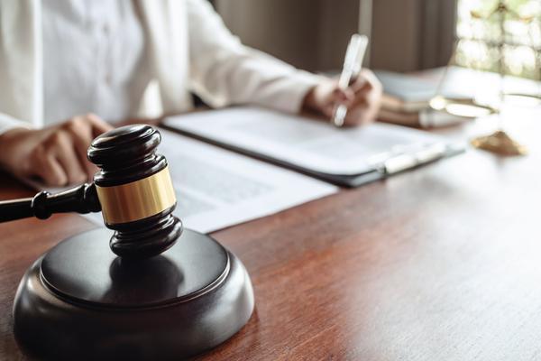 非法同居多久构成事实重婚：法律解读与实践探讨 图2