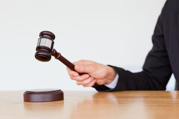 富二代结婚车队：豪车租赁与婚礼交通管理的法律问题分析 图1