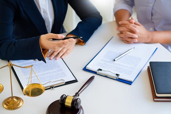 庞越离婚律师简介资料及实务分析 图2