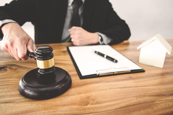 法官眼中的离婚奇葩案：司法视角下的婚姻争议解析 图2
