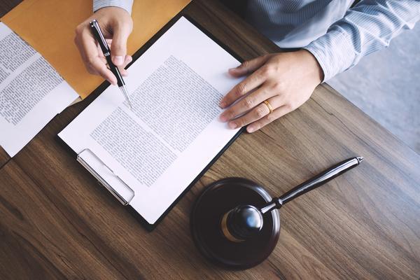 网上起诉离婚是否有必要聘请律师？ 图2