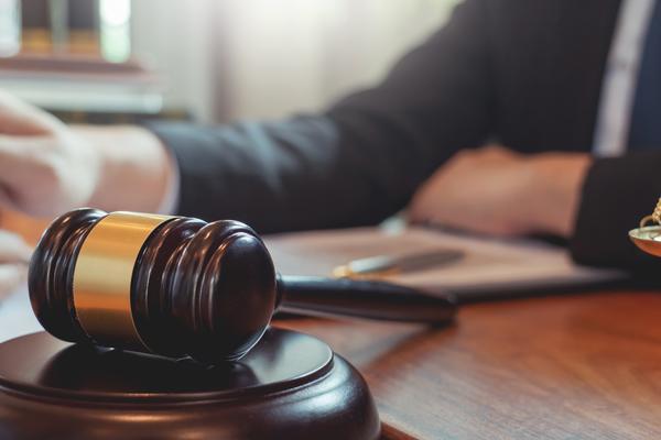 巡回法庭化解赡养老人纠纷：关爱家庭的新途径图1