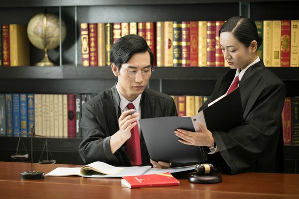 广州增城离婚诉讼律师：专业法律咨询与服务 图2