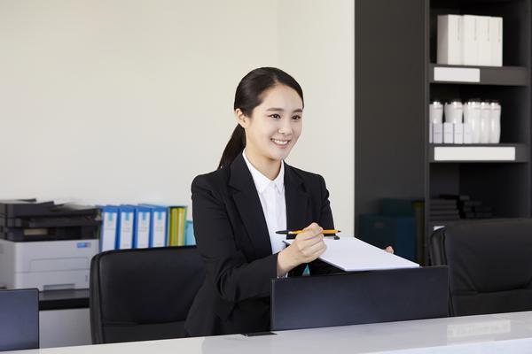 《婚姻法规定：禁止婚外情，保护婚姻家庭和谐》 图2