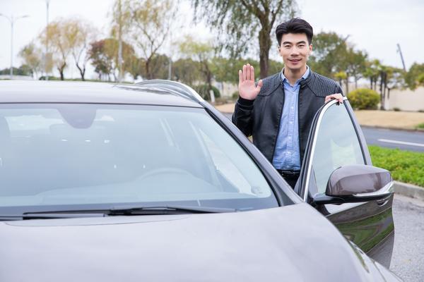 面对升职和两地分居的抉择：如何平衡事业与家庭生活？ 图1