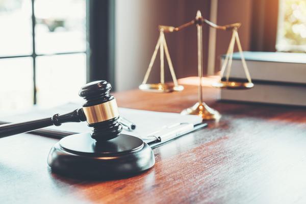 离婚律师收费解析：专业视角下的法律服务费用分析 图2