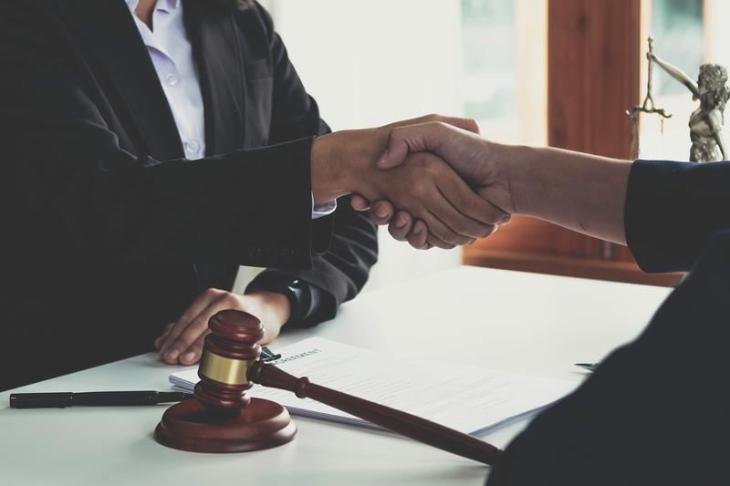 南山离婚诉讼律师电话号码：专业选择与法律援助 图1