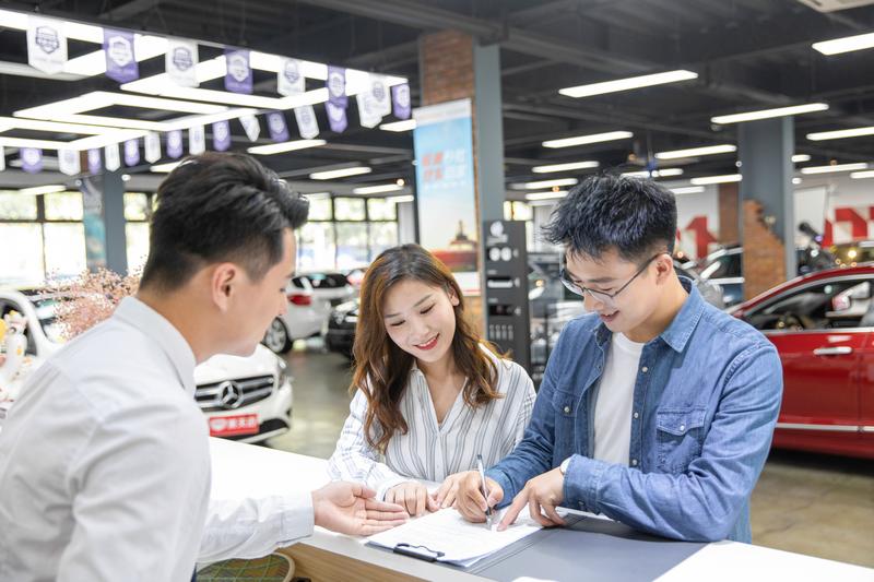 《车辆继承折价多少：了解二手车估值的关键因素》图1