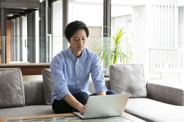 辞职在家，用心赡养老人：当代年轻人的新选择 图2